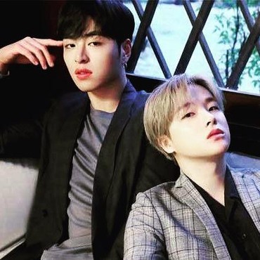 Penjelasan YG Entertainment soal Kecelakaan 2 Personel iKON