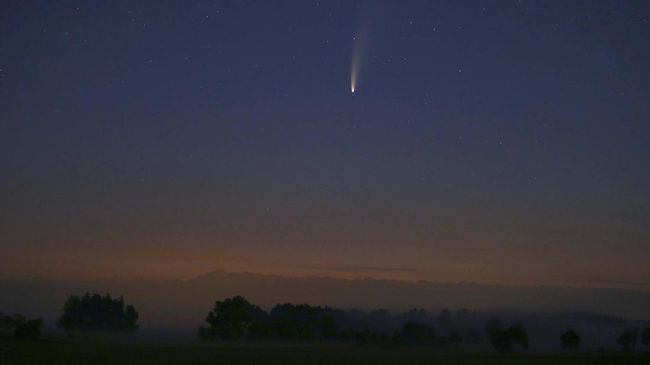 Waktu Terbaik Lihat Komet Neowise Di Langit Ri Malam Ini