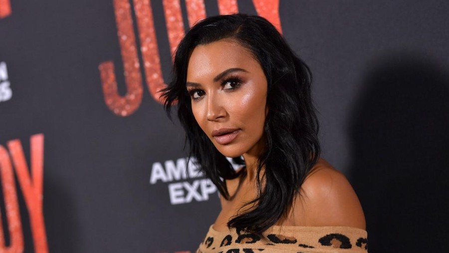 BEVERLY HILLS, CALIFORNIA - SEPTEMBER 19: Naya Rivera attends the LA premiere of Roadside Attraction's 