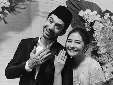 Heboh Foto Prilly Latuconsina dan Reza Rahadian Mesra di Ranjang