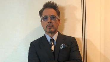 img-title Robert Downey Jr Unfollow Chris Evan hingga Tom Holland, Ada Apa?