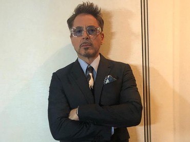img-title Oppenheimer Bawa Robert Downey Jr Menang Critics Choice Awards