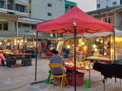 Foto: Pasar Malam di Thailand Kinclong Banget