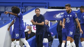 Everton vs Chelsea: Lampard Melawan Guru