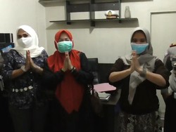 Emak-emak di Mamuju yang Joget di Jalan Minta Maaf