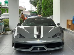 Kejaksaan Palembang Lelang Ferrari Hasil Selundupan Rp 10 M, Berminat?