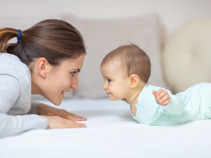 Bunda, Ini 7 Aktivitas untuk Menstimulasi Perkembangan Bayi 3 Bulan