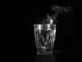 Kenali Manfaat Minum Air Hangat di Pagi Hari