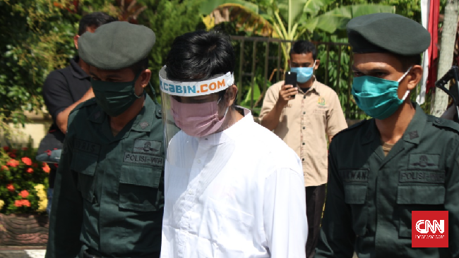 Dua pengasuh Pesantren Darus Ilmi, Kepulauan Riau, dan 44 santrinya terpapar Covid-19 berdasarkan hasil tes swab. Dari jumlah itu 10 orang dinyatakan pulih.