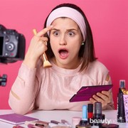 Muncul Jerawat di Dahi? Ini Penyebab dan Cara Mengatasinya