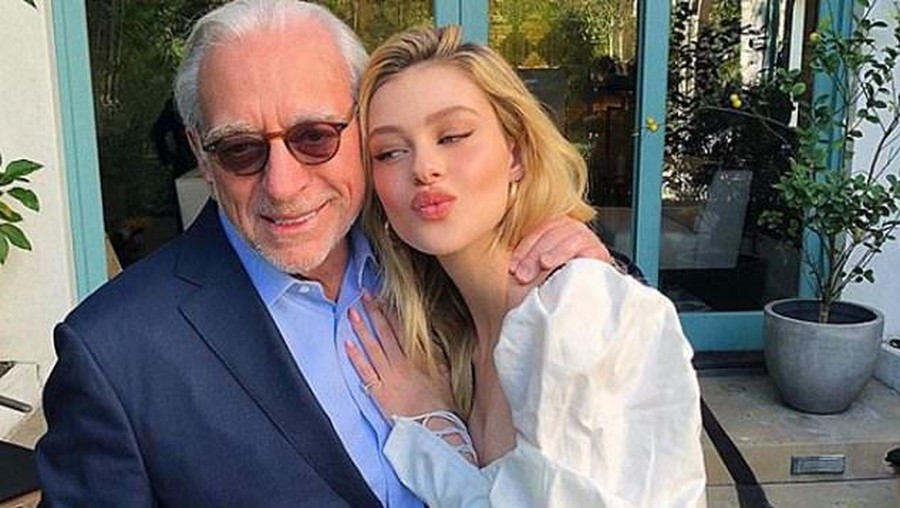Nicola Peltz dan Nelson Peltz