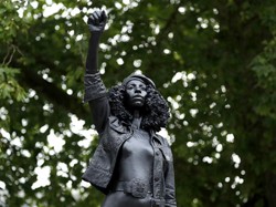 Patung Black Lives Matter, Pengganti Patung Edward Colston di Bristol