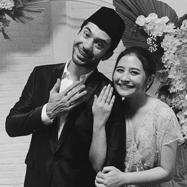 Pamer Foto Seolah Nikah, Prilly & Reza Rahadian Kena Tegur Keluarga