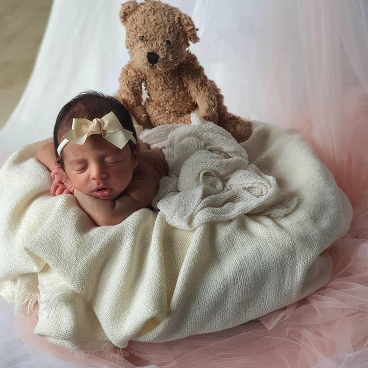 <p> Gemas banget ya melihat Baby Nooran didandani seperti ini. (Foto: Instagram @tanianadiraa)</p>