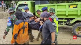 VIDEO: Detik - Detik Penemuan Korban Banjir Bandang