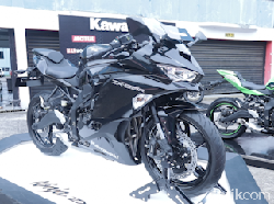 Kedatangan Ninja ZX-25R Bisa Ancam Segmen Moge Entry Level?