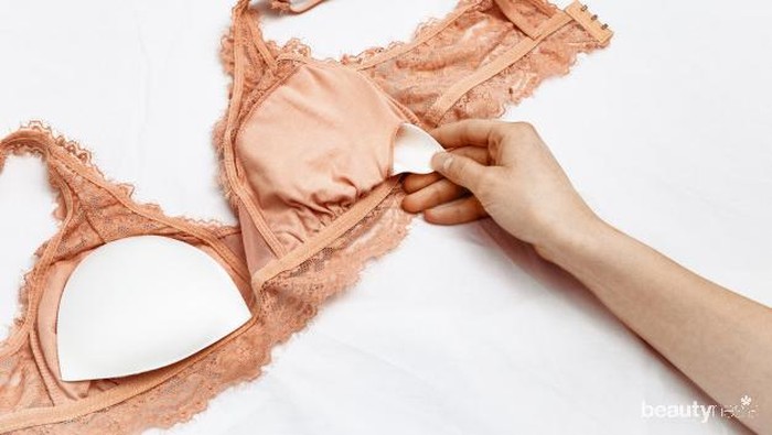 Awas, Payudara Bisa Kendur Akibat Kebiasaan Buruk Ini