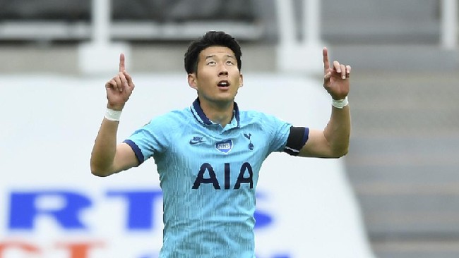 Bintang Tottenham Hotspur, Son Heung Min, membeberkan alasan tak mau menikah sebelum pensiun sebagai pesepakbola.