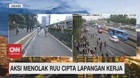 VIDEO: Aksi Menolak RUU Cipta Lapangan Kerja Sempat Rusuh