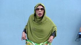Omas Wati, Wajah Ceria & Pegiat Seni Betawi itu Telah Pergi