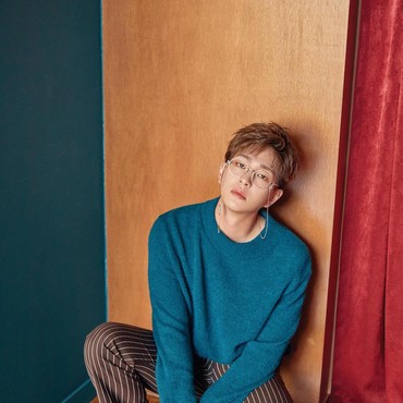 Selesai Wajib Militer, Onew SHINee Sapa Para Penggemar