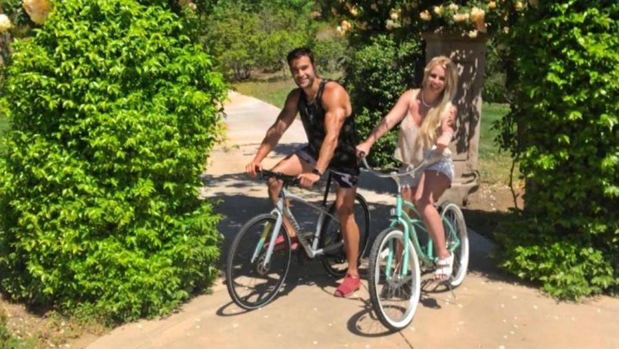 Sam Asghari, Britney Spears