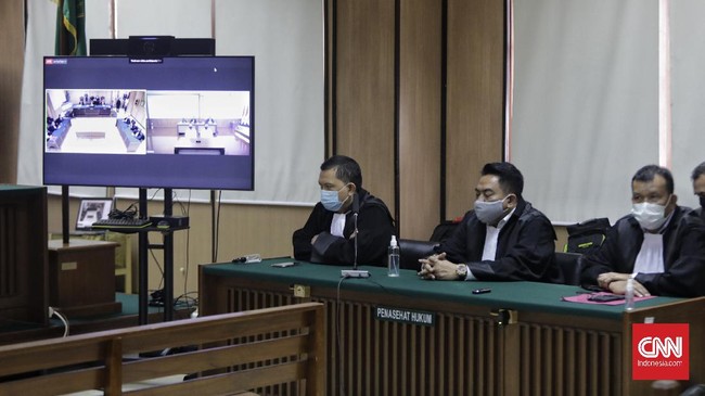 Komisi Kejaksaan mendalami dugaan gaya hidup mewah salah satu JPU kasus Novel Baswedan, juga mempertanyakan alasan mereka mengajukan tuntutan satu tahun.