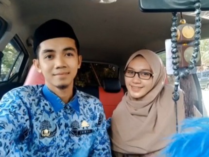 Viral Guru SMA Idola Nikahi Mantan Murid, Mesra & Setia Sampai Punya Anak