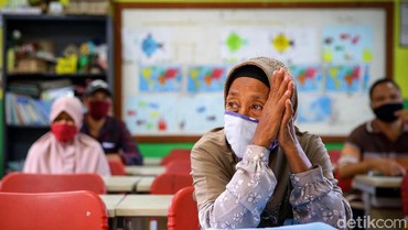 Pentingnya Patuhi Jaga Jarak demi Menjaga Kesehatan Lansia