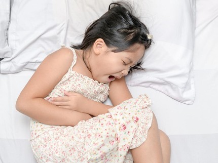 Kenali Gejala dan Penanganan Radang Lambung pada Anak