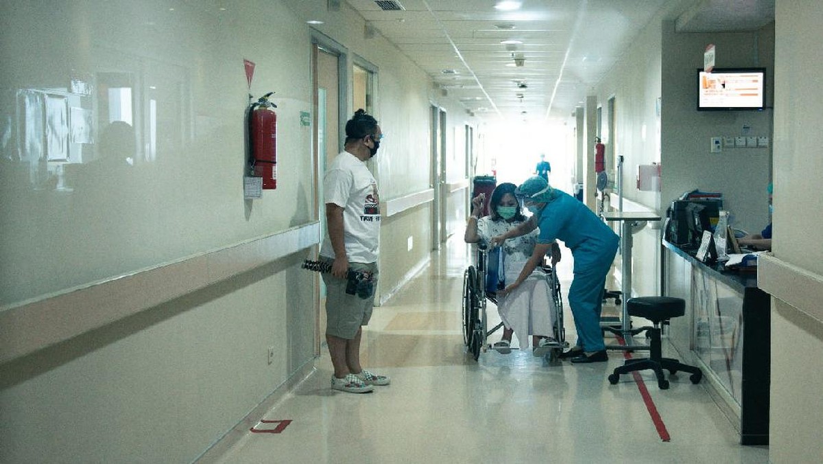 Augie Fantinus dan Adriana Bustami