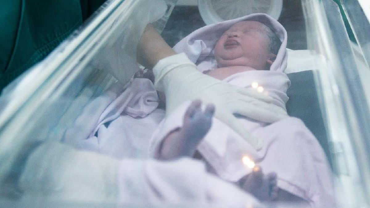 Augie Fantinus dan Adriana Bustami