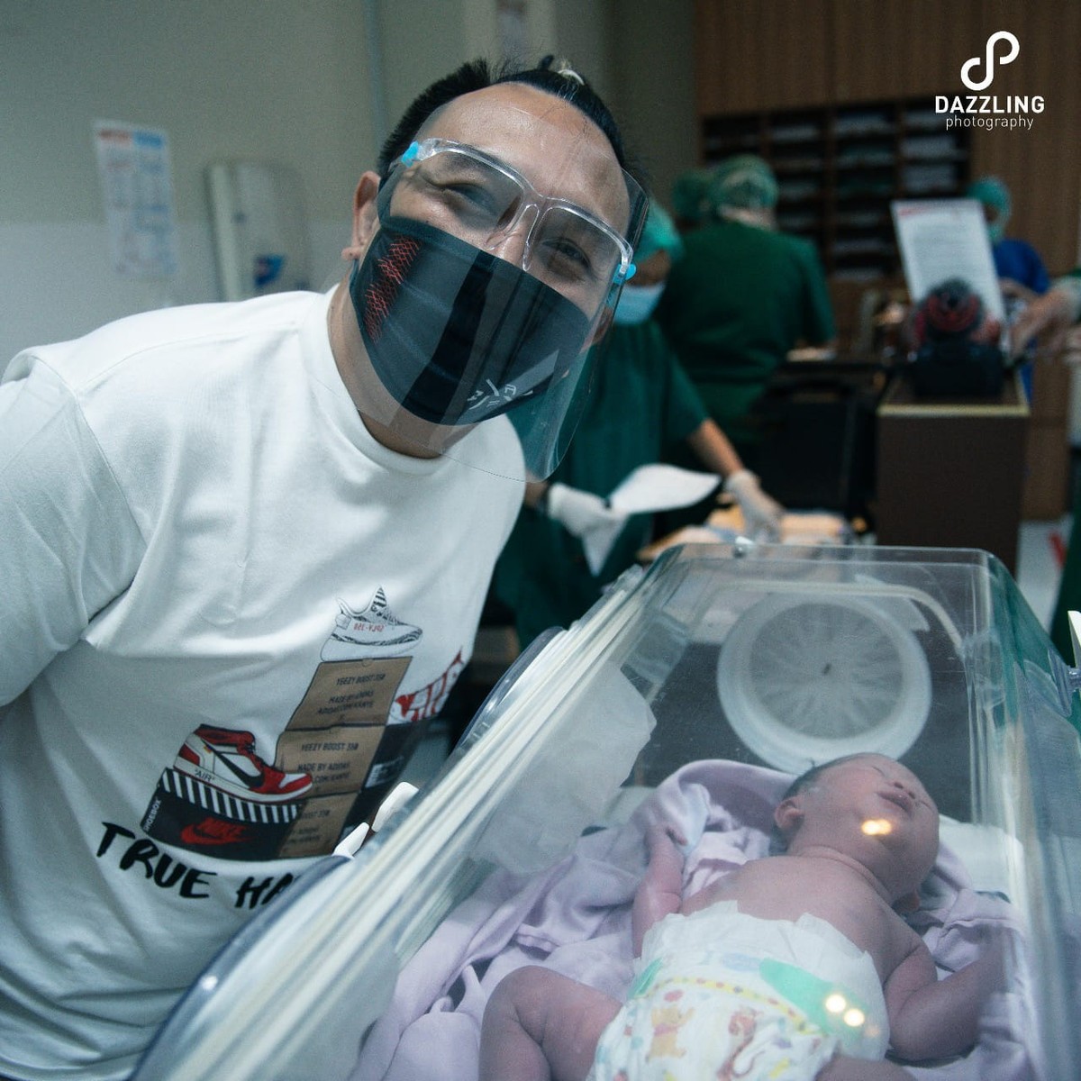 Augie Fantinus dan Adriana Bustami