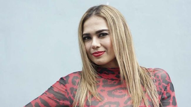 Mantan model Catherine Wilson disebut bakal menikah dengan anggota DPRD Sidrap, Sulawesi Selatan, bernama Idham Mase.