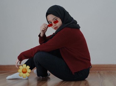 Lirik Lagu Kita Sama-Sama, Ya? - Hanin Dhiya