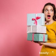 6 Cara Meminta Hadiah Sama Pacar, Ampuh!