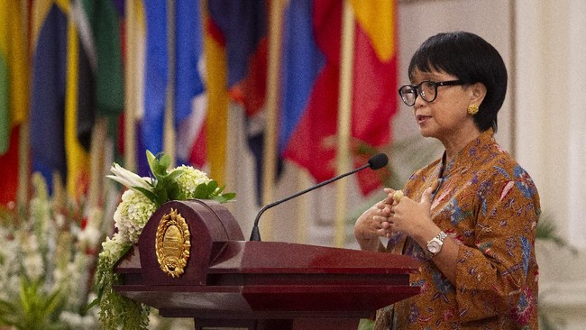 Menlu RI Retno Marsudi diundang ke Inggris untuk kunjungan dan konsultasi penuh tahun depan.