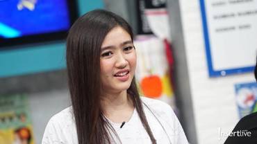 img-title Reaksi Febby Rastanty usai Lagu Blink Viral di TikTok