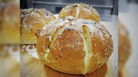 Korean Garlic Bread, dari Kaki Lima sampai Viral di Indonesia