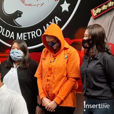 Terjerat Kasus Narkoba, Catherine Wilson Dekatkan Diri pada Tuhan