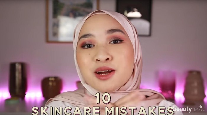 10 Kesalahan Skincare yang Bikin Jerawat Makin Parah ala Kiara Leswara 10 Kesalahan Skincare yang Bikin Jerawat Makin Parah ala Kiara Leswara