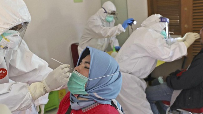 Kasus positif virus corona di Indonesia masih terus bertambah. Per hari ini, Kamis (20/8), jumlah kumulatif positif Covid-19 mencapai 147.211 kasus.