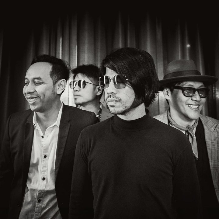 <p>Ariyo juga mengeluarkan album solo, yang salah satunya original soundtrack film <em>Andai Ia Tahu</em>. Saat iini, ia tergabung dalam band The Dance Company. (Foto: Instagram @ariyowahab)</p>