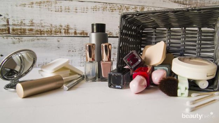 5 Ide DIY Makeup Storage yang Unik dan Praktis!