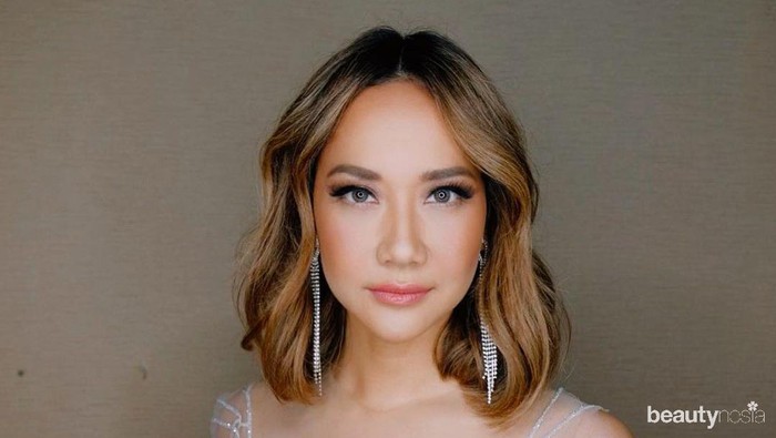 Sederet Artis Menangis Dengar Single Terbaru BCL Sederet Artis Menangis Dengar Single Terbaru BCL