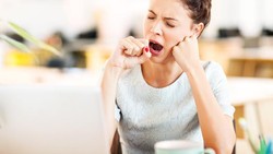 4 Tips Atasi Kantuk Saat Berpuasa, Dijamin Melek!