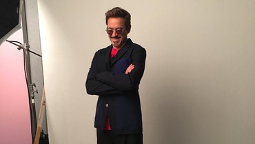 img-title Robert Downey Jr Janjikan Kado untuk Bocah Penyelamat Adik yang Viral