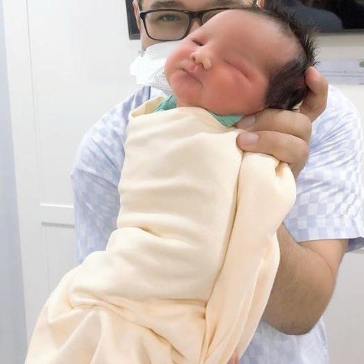 <p>Bayi yang berjenis kelamin laki-laki tersebut diberinama Shaquille Kaili Danuarta. (Foto: Instagram @cutratumeyriska)</p>