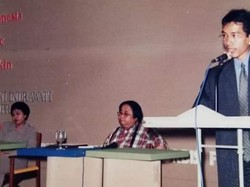 Viral Foto Jokowi & Sri Mulyani 1998, Prabowo Batalkan Kontrak Rp 50 T