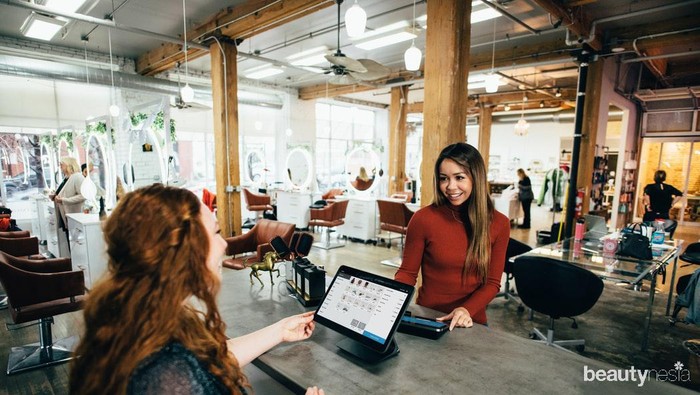 5 Tips Cegah Penularan Virus Corona Saat Bekerja di Kantor